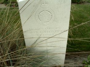 La Clytte Military Cemetery