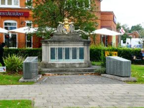 Walton-on-Thames War Memorial