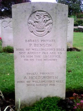 Vis-en-Artois British Cemetery, Haucourt