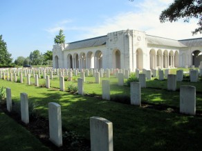 Le Touret Military Cemetery, Richebourg-l'Avoue