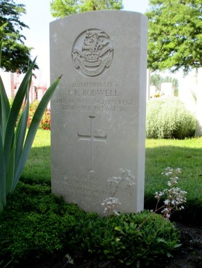 Le Touret Military Cemetery, Richebourg-l'Avoue