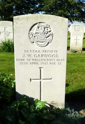 Le Touret Military Cemetery, Richebourg-L’Avoue