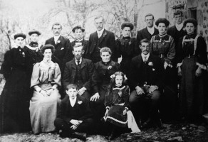 The Carr family in 1909