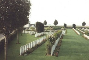 CWGC Cemetery Photo: BAILLEUL ROAD EAST CEMETERY, ST. LAURENT-BLANGY
