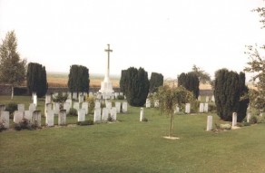 CWGC Cemetery Photo: BOIS-CARRE MILITARY CEMETERY, HAISNES