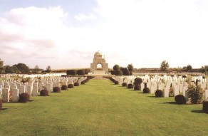 CWGC Cemetery Photo: CABARET-ROUGE BRITISH CEMETERY, SOUCHEZ