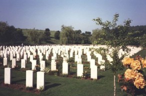 CWGC Cemetery Photo: CARNOY MILITARY CEMETERY