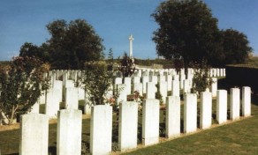 CWGC Cemetery Photo: CAYEUX MILITARY CEMETERY