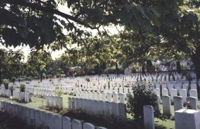 CWGC Cemetery Photo: CHAUNY COMMUNAL CEMETERY BRITISH EXTENSION