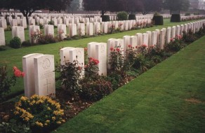 CWGC Cemetery Photo: CITE BONJEAN MILITARY CEMETERY, ARMENTIERES