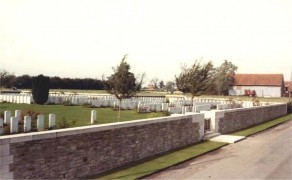 CWGC Cemetery Photo: CROIX-DU-BAC BRITISH CEMETERY, STEENWERCK