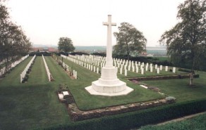 CWGC Cemetery Photo: DRANOUTRE MILITARY CEMETERY