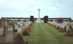 CWGC Cemetery Photo: DUISANS BRITISH CEMETERY, ETRUN