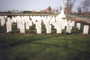 CWGC Cemetery Photo: FERME-OLIVIER CEMETERY