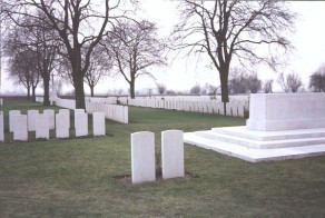 CWGC Cemetery Photo: RUE-PETILLON MILITARY CEMETERY, FLEURBAIX