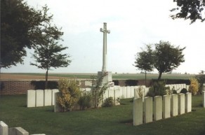 CWGC Cemetery Photo: GOMIECOURT SOUTH CEMETERY