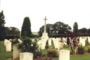 CWGC Cemetery Photo: HARPONVILLE COMMUNAL CEMETERY EXTENSION