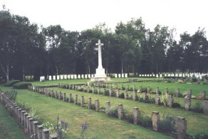 CWGC Cemetery Photo: HAUTRAGE MILITARY CEMETERY