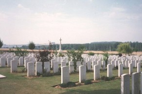 CWGC Cemetery Photo: HEILLY STATION CEMETERY, MERICOURT-L’ABBE