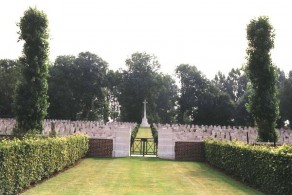 CWGC Cemetery Photo: HERMIES HILL BRITISH CEMETERY