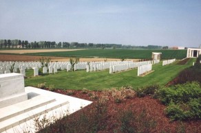 CWGC Cemetery Photo: KLEIN-VIERSTRAAT BRITISH CEMETERY