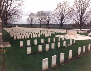 CWGC Cemetery Photo: LA CHAUDIERE MILITARY CEMETERY, VIMY