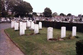 CWGC Cemetery Photo: LE QUESNOY COMMUNAL CEMETERY