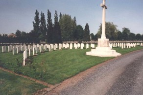 CWGC Cemetery Photo: MONS (BERGEN) COMMUNAL CEMETERY