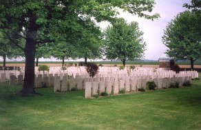CWGC Cemetery Photo: NINE ELMS MILITARY CEMETERY, THELUS