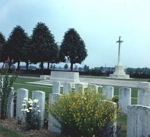 CWGC Cemetery Photo: POELCAPELLE BRITISH CEMETERY