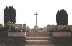 CWGC Cemetery Photo: RAILLENCOURT COMMUNAL CEMETERY EXTENSION