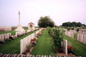 CWGC Cemetery Photo: RAPERIE BRITISH CEMETERY, VILLEMONTOIRE