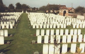 CWGC Cemetery Photo: ROYAL IRISH RIFLES GRAVEYARD, LAVENTIE