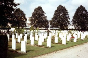 CWGC Cemetery Photo: ST. PIERRE CEMETERY, AMIENS