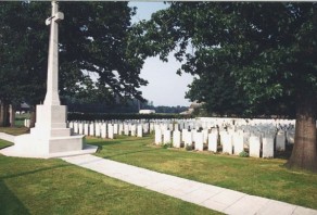 CWGC Cemetery Photo: STRAND MILITARY CEMETERY