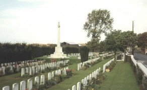 CWGC Cemetery Photo: VERMELLES BRITISH CEMETERY