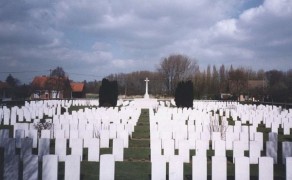 CWGC Cemetery Photo: VIEILLE-CHAPELLE NEW MILITARY CEMETERY, LACOUTURE